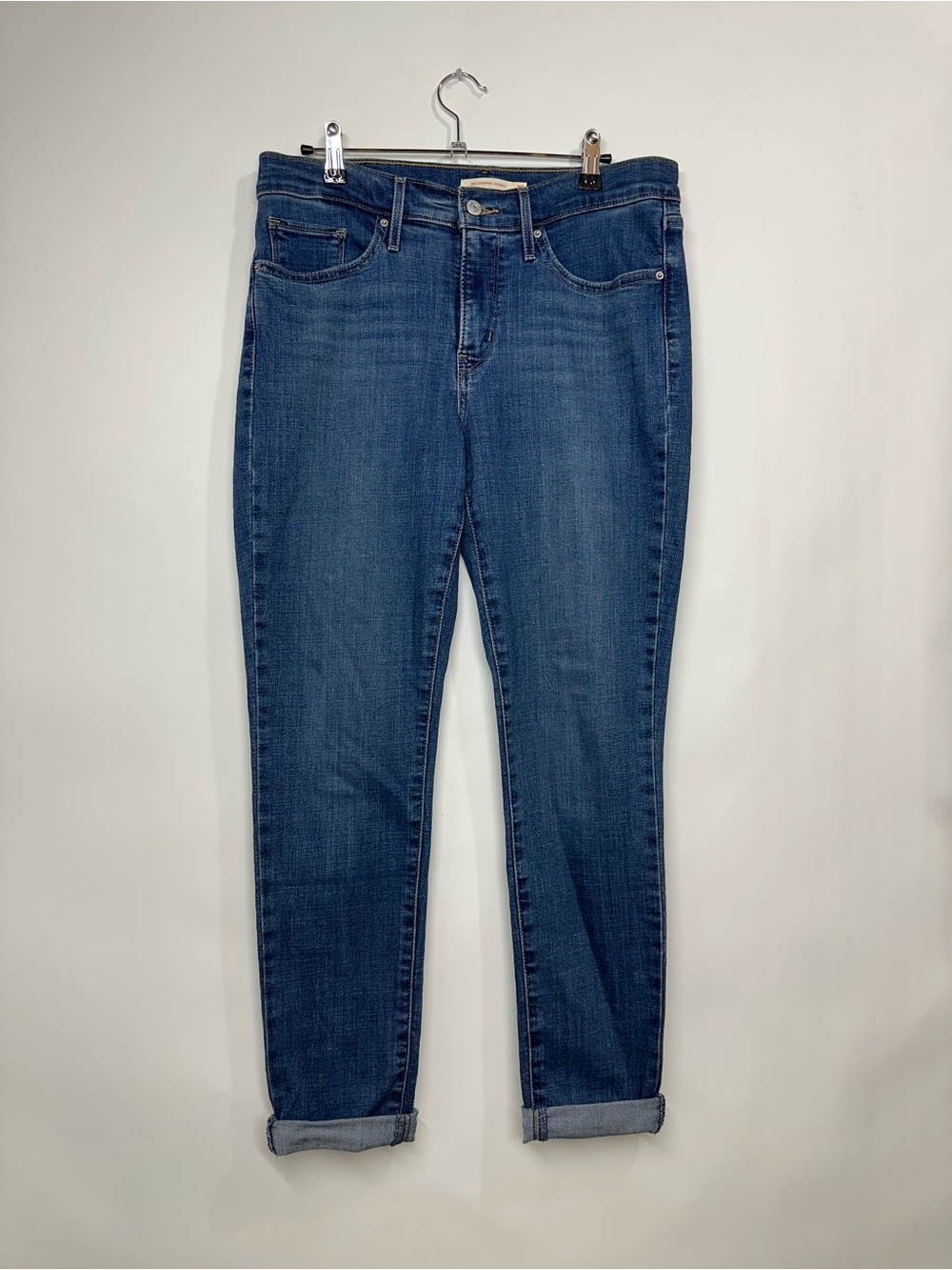 Levi’s 311 Shaping Skinny Jeans Women’s Size 30 Blue Mid Rise Stretch Denim
